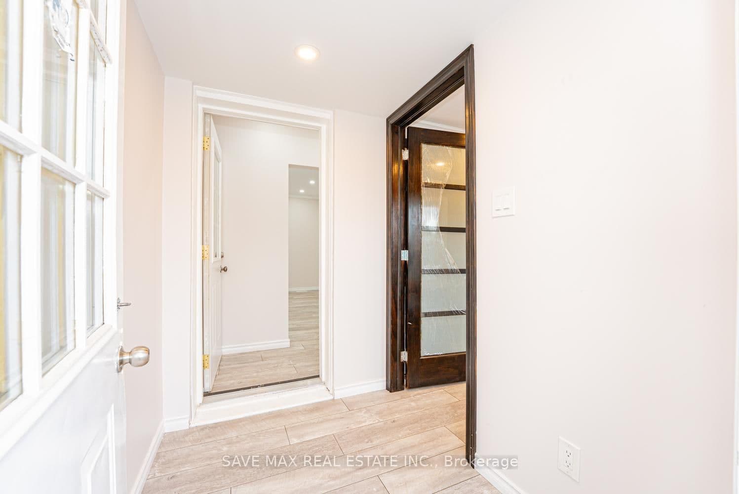 4 Beaumont Crescent thumbnail 11