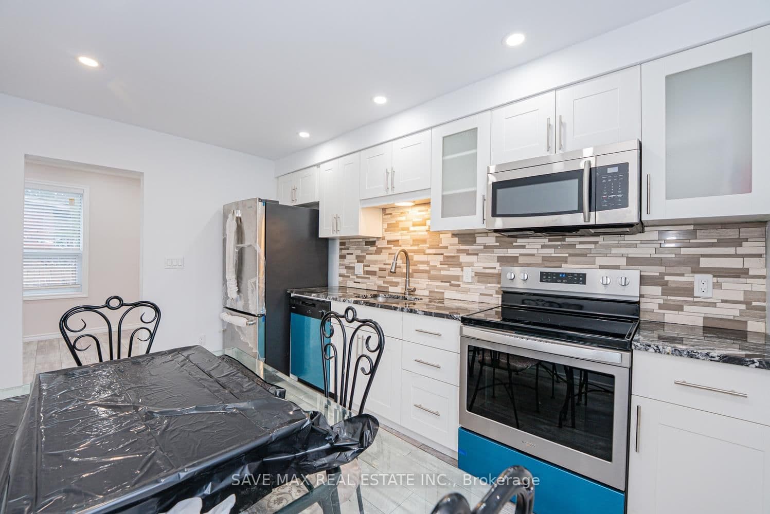 4 Beaumont Crescent thumbnail 21