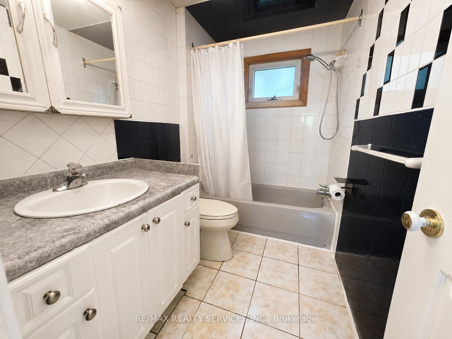 238 Linden Drive thumbnail 18