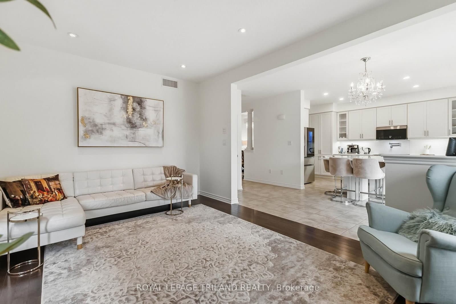 860 Kettleridge Street thumbnail 16