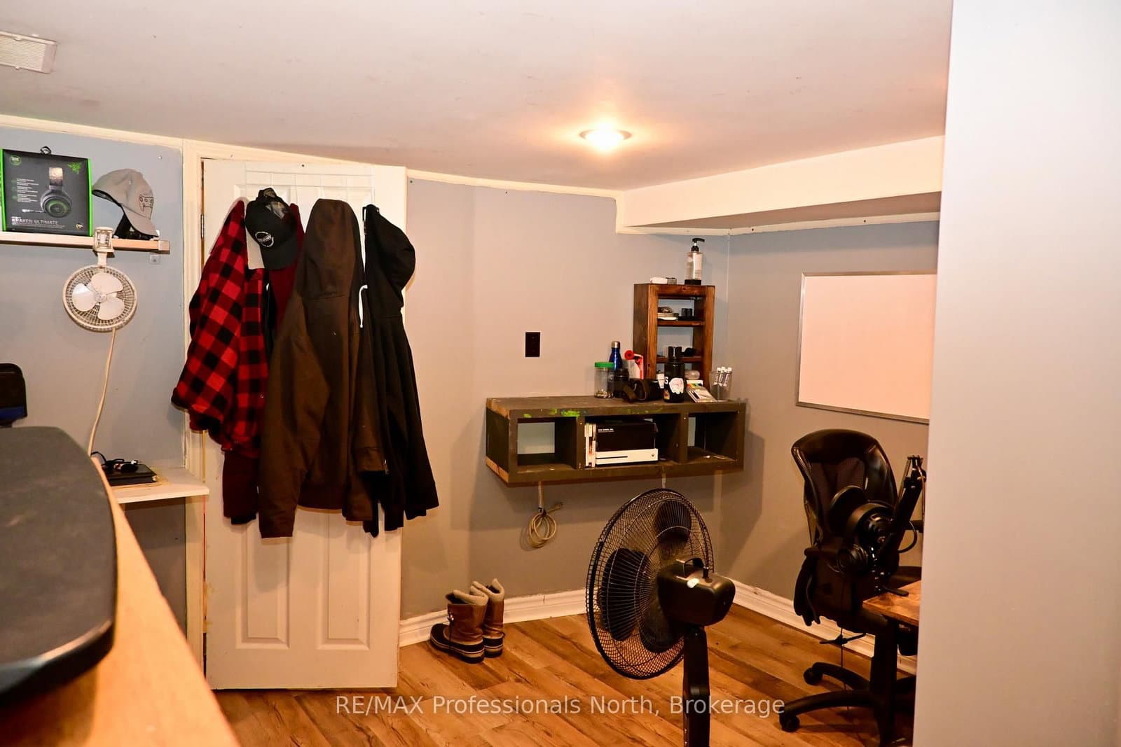 209 Dill St Street thumbnail 25
