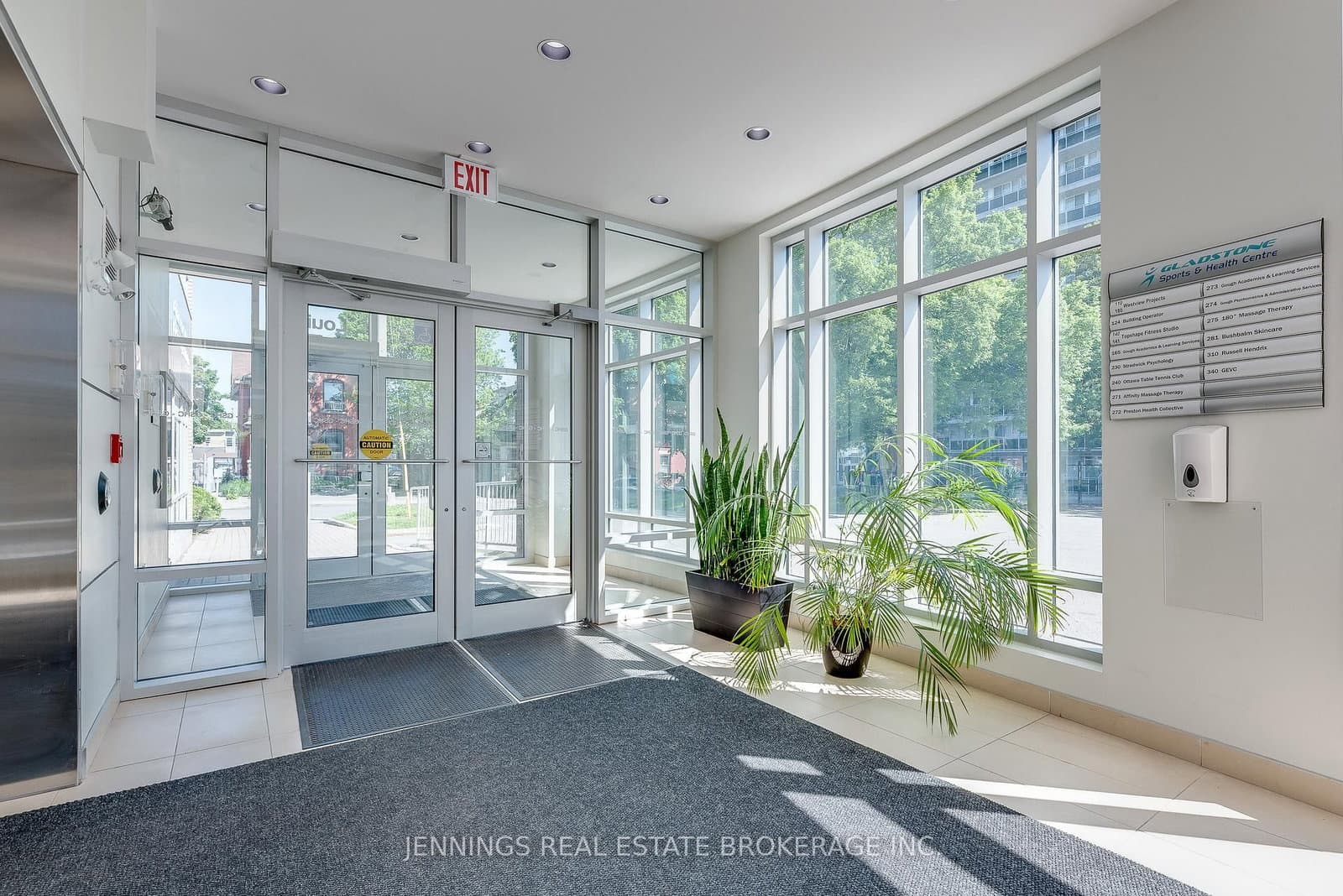 18 Louisa Street, Unit 310 thumbnail 2