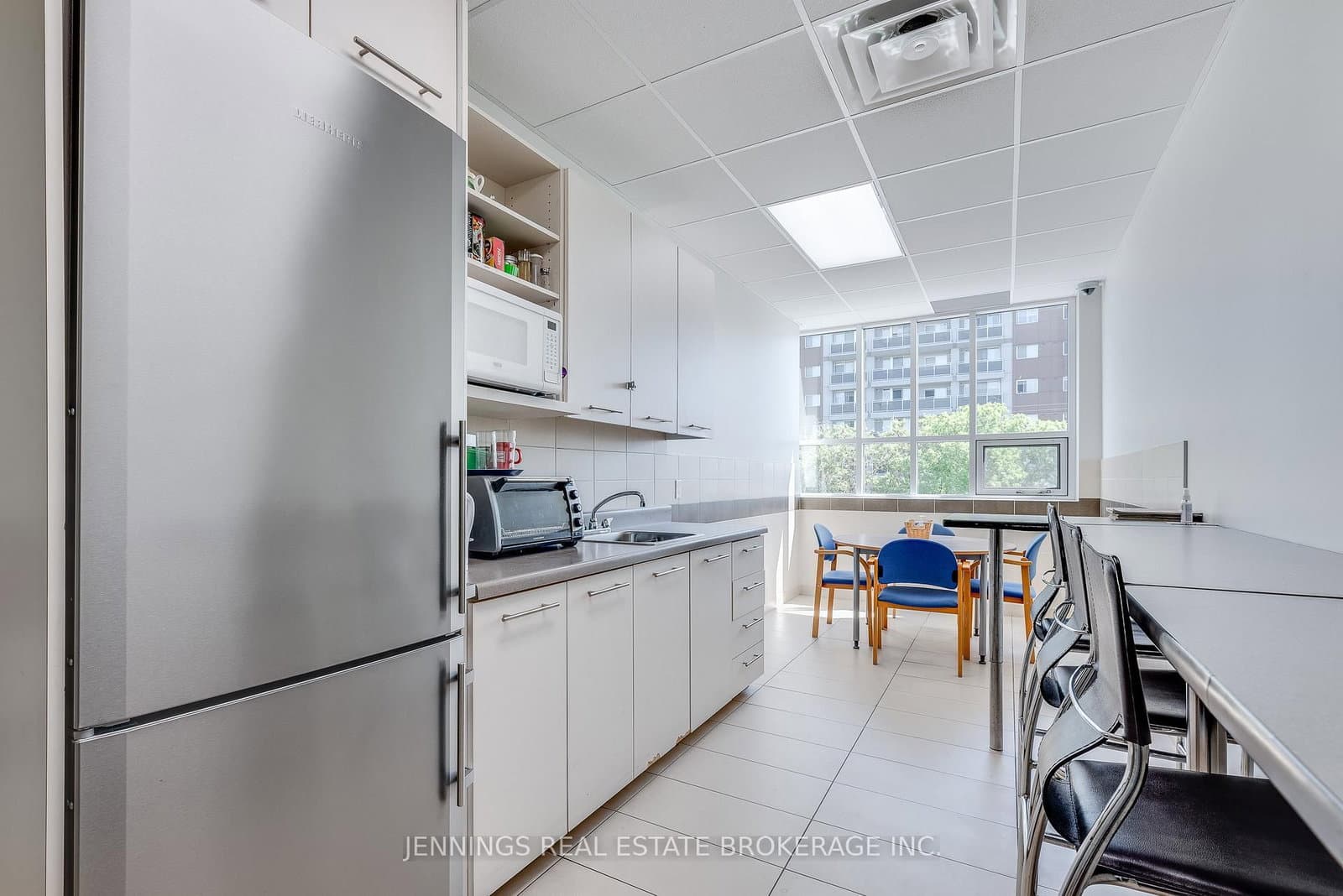 18 Louisa Street, Unit 310 thumbnail 4