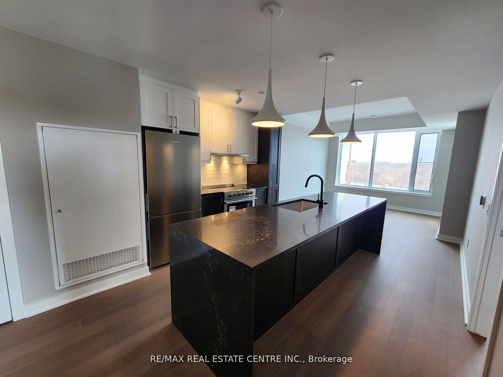 360 DESCHATELETS Avenue, Unit 608 thumbnail 4