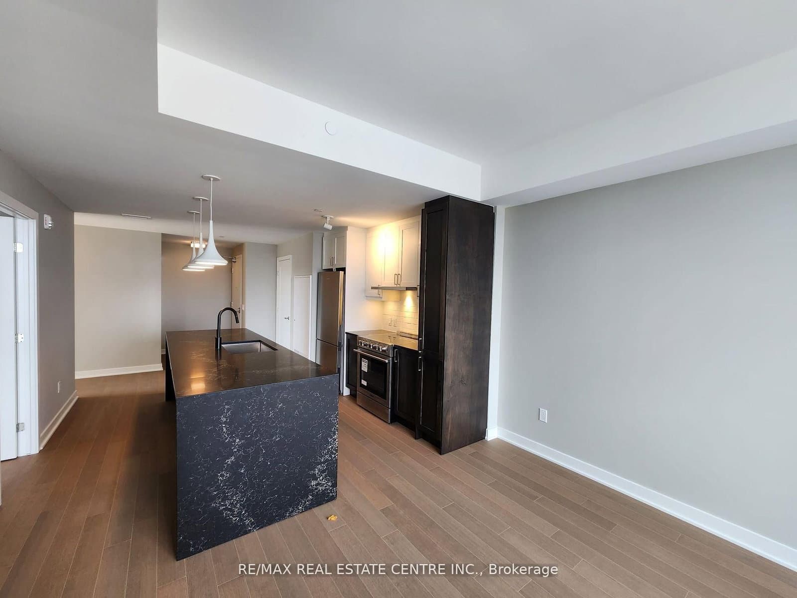 360 DESCHATELETS Avenue, Unit 608 thumbnail 5