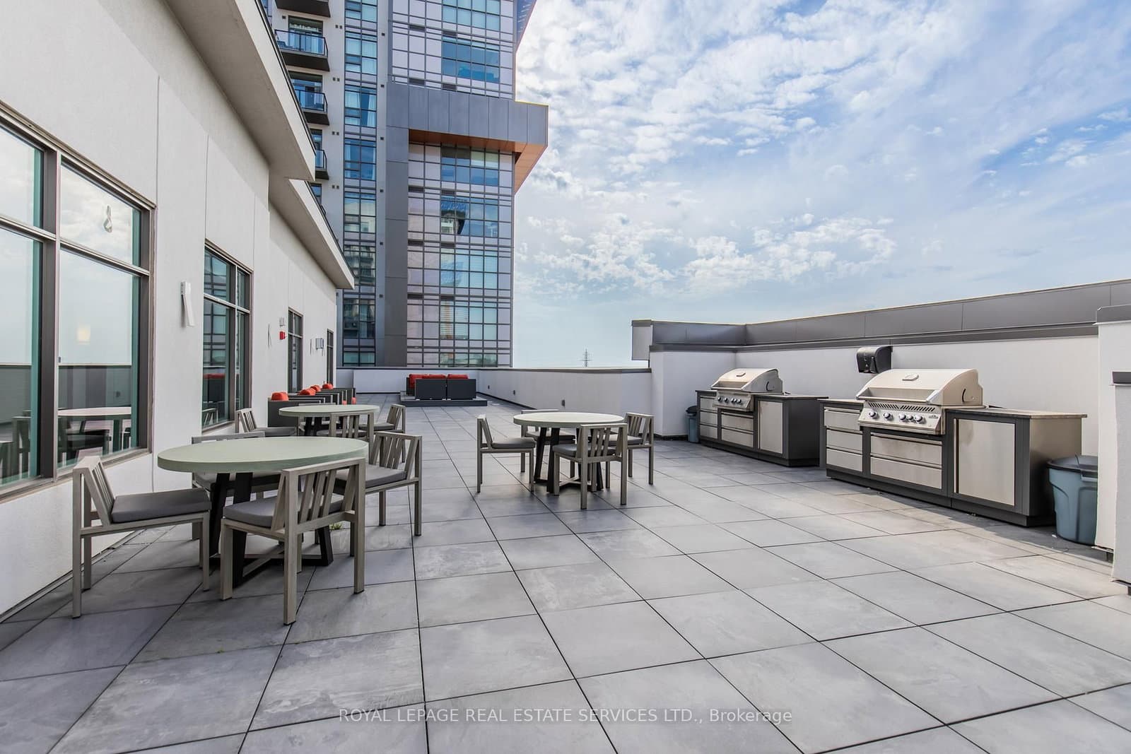 460 Dundas Street E, Unit 221 thumbnail 26