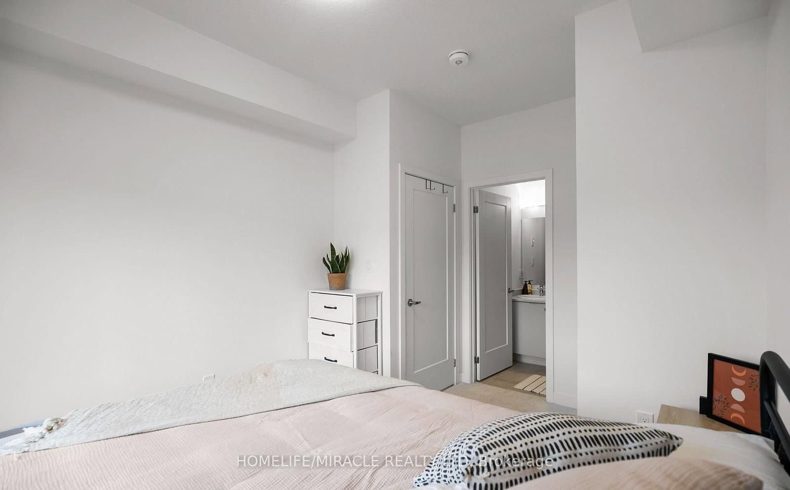 10 Palace Street, Unit C2 thumbnail 22