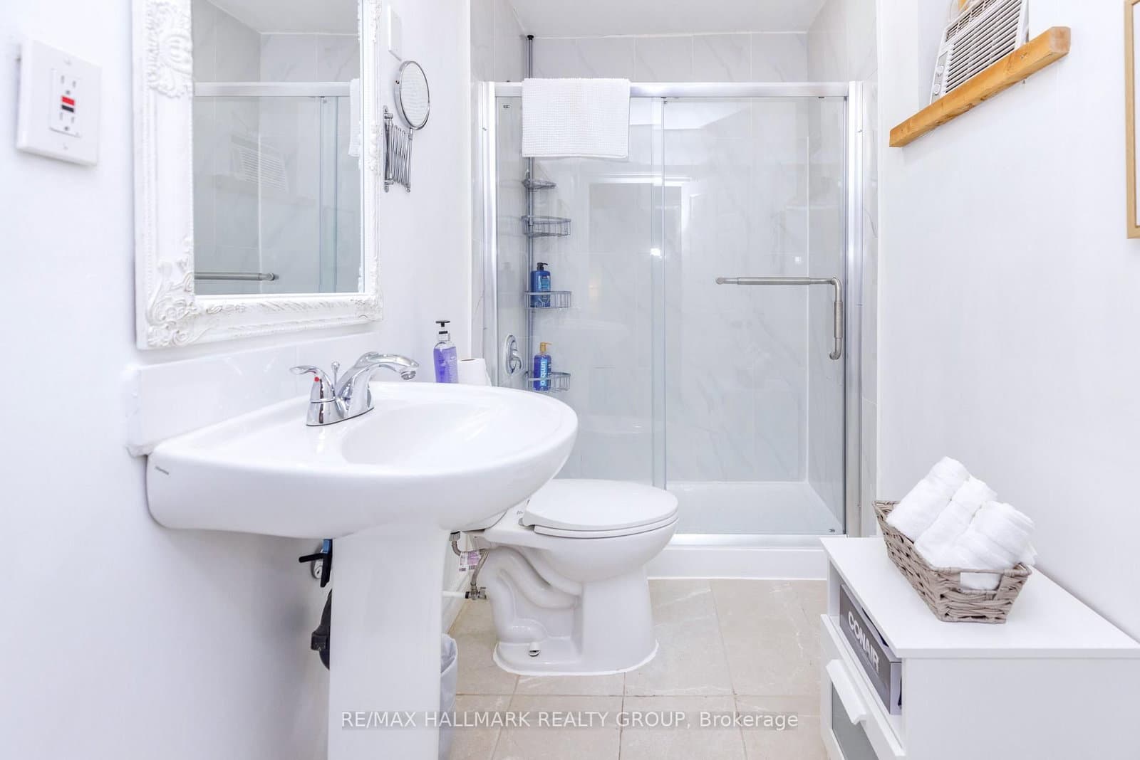 456 BRONSON Avenue, Unit 4 thumbnail 7