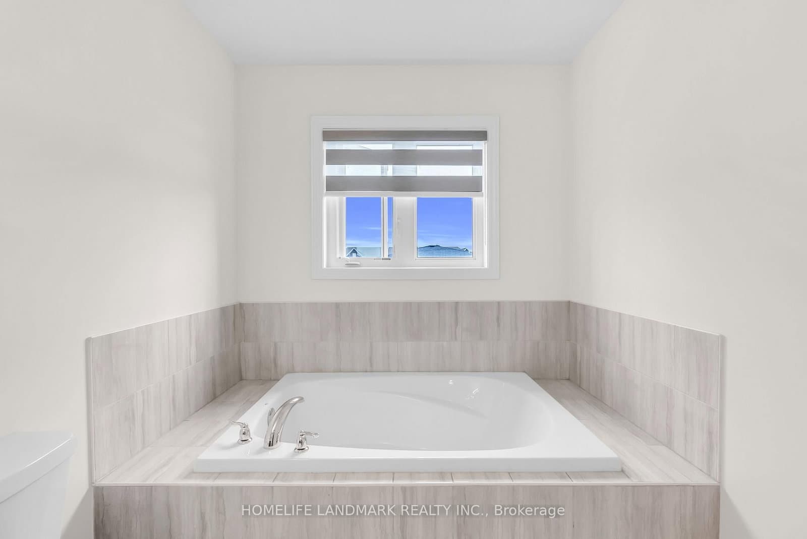 21 Sapphire Way thumbnail 28