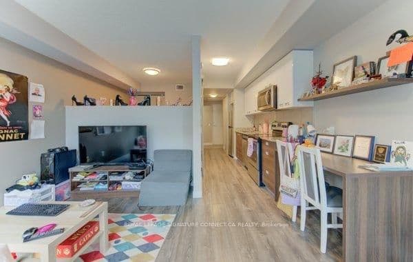 250 Albert Street, Unit 203 thumbnail 18