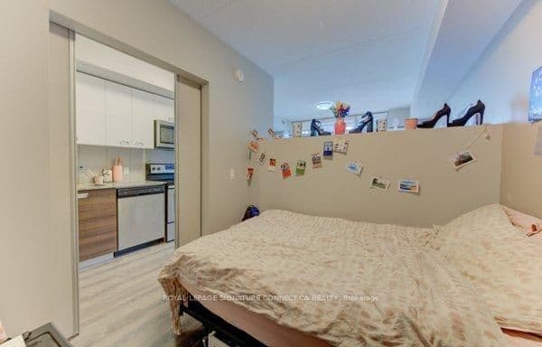 250 Albert Street, Unit 203 thumbnail 20