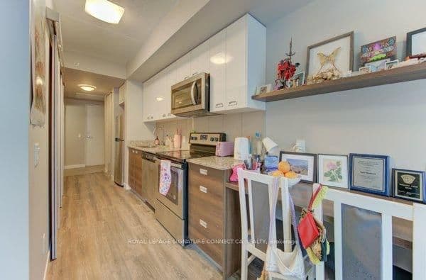 250 Albert Street, Unit 203 thumbnail 21