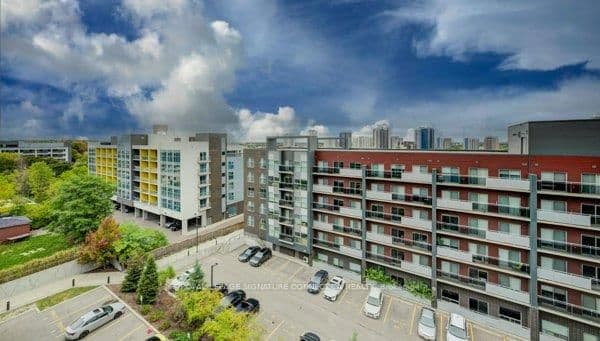 250 Albert Street, Unit 203 thumbnail 4