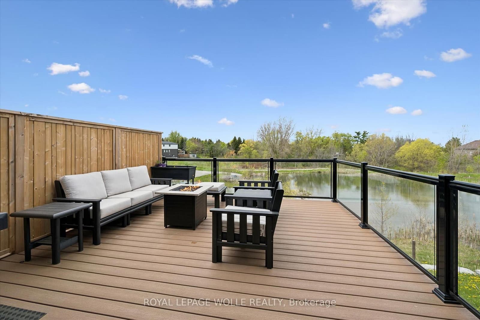 873 Robert Ferrie Drive thumbnail 35