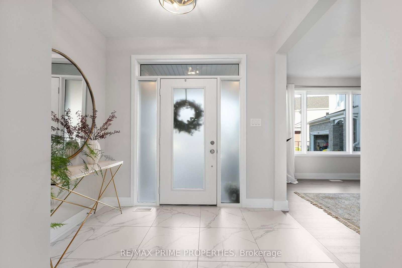 148 Aubrais Crescent thumbnail 4