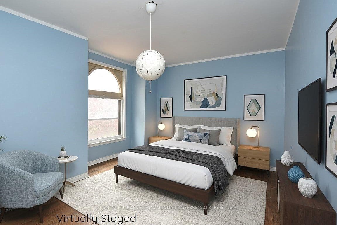 128 Hess Street S thumbnail 23