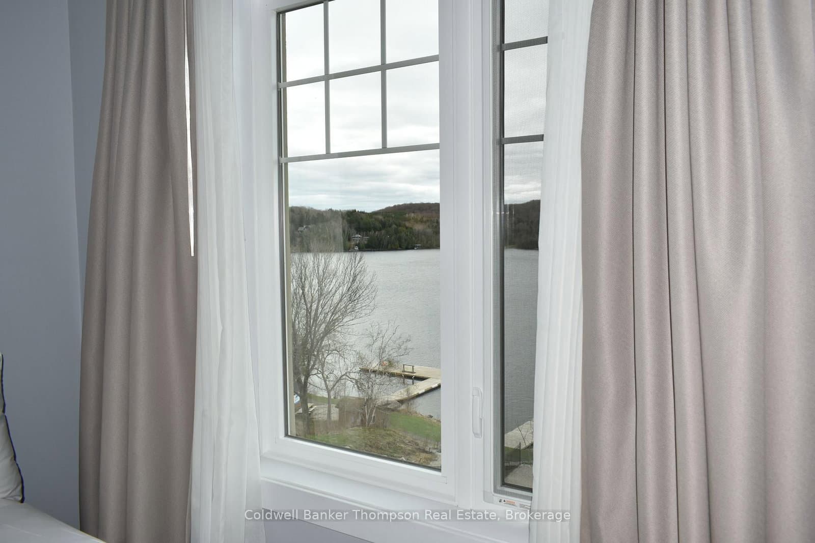25 PEN LAKE POINT Road, Unit 409 thumbnail 21