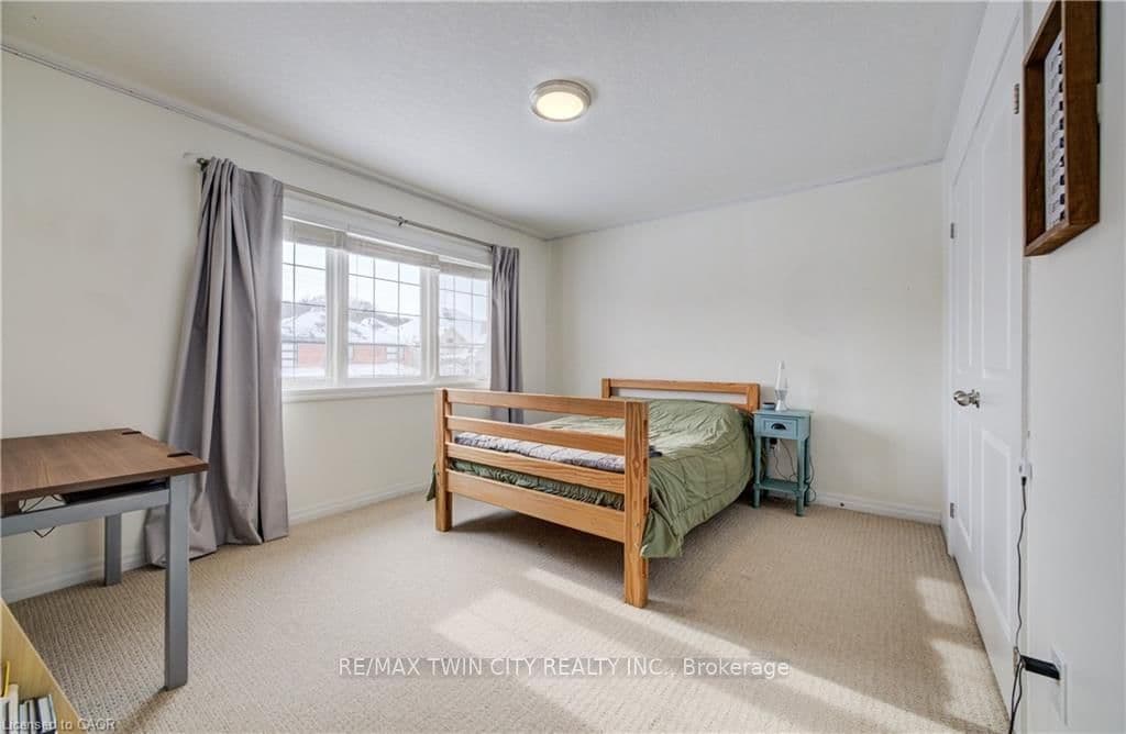 268 EVENS POND Crescent thumbnail 32