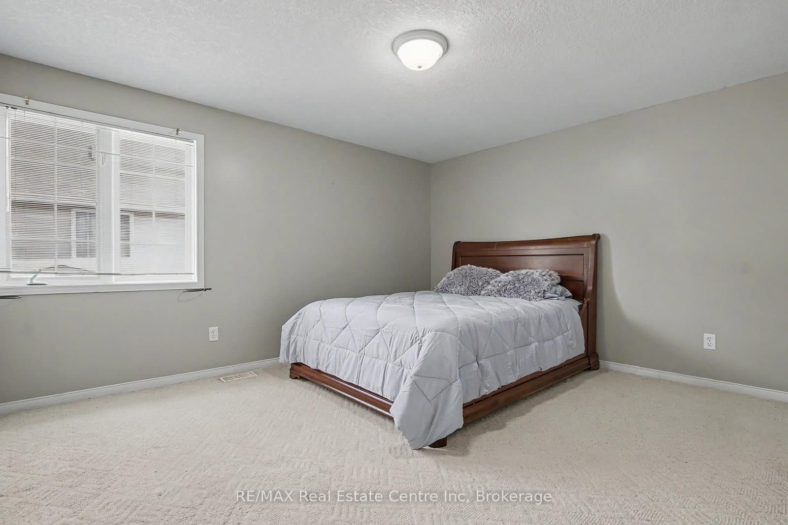941 Gordon Street, Unit 48 thumbnail 15