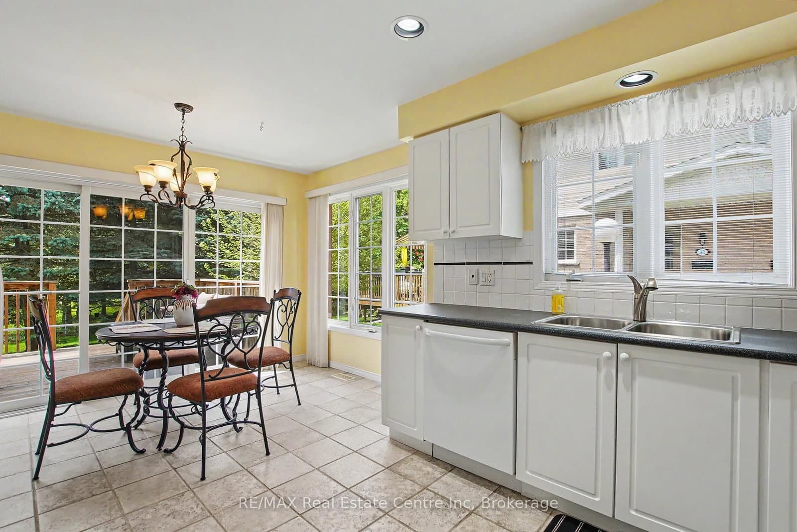 941 Gordon Street, Unit 48 thumbnail 5