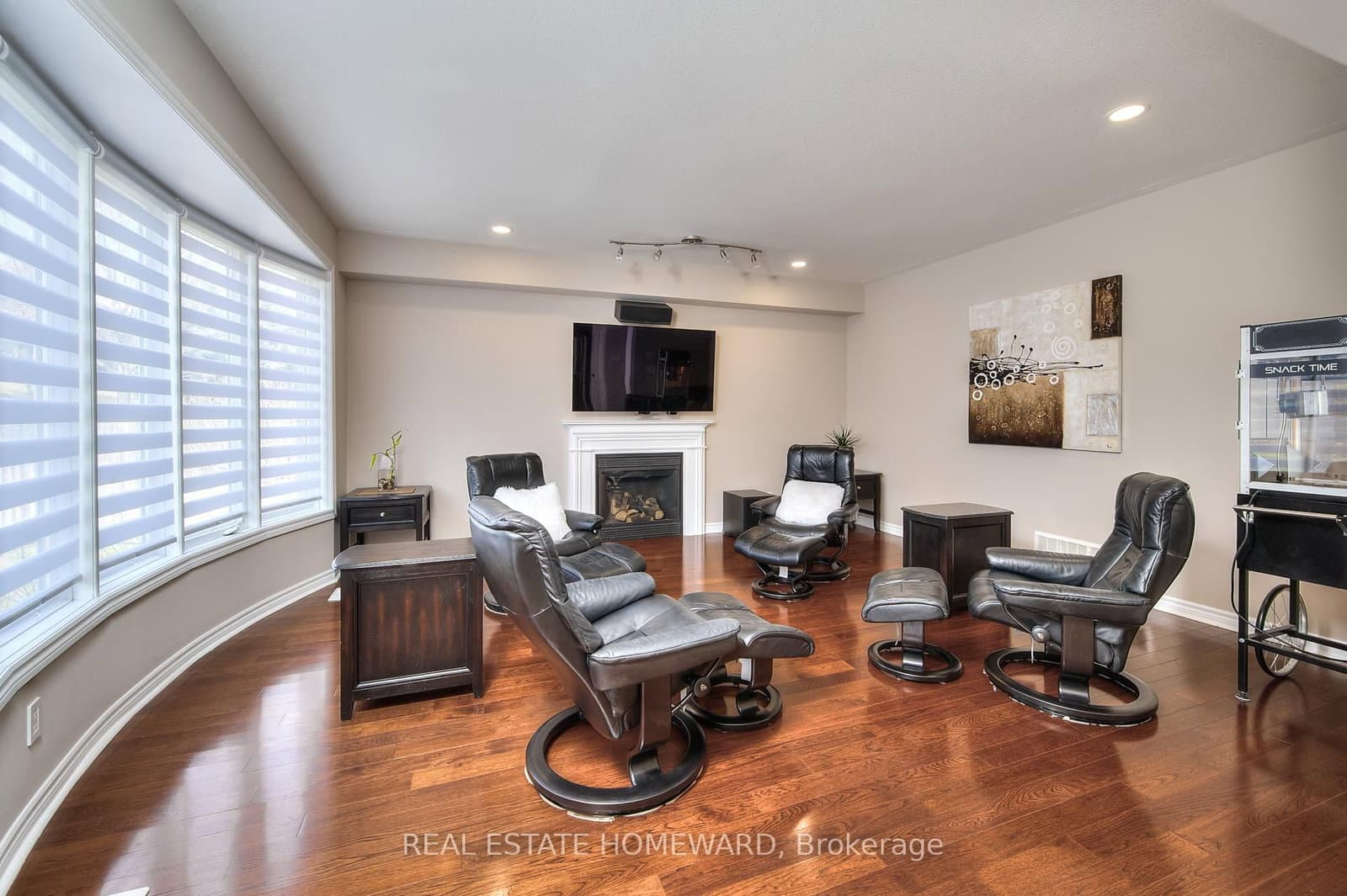 225 Ridgemere Court thumbnail 11