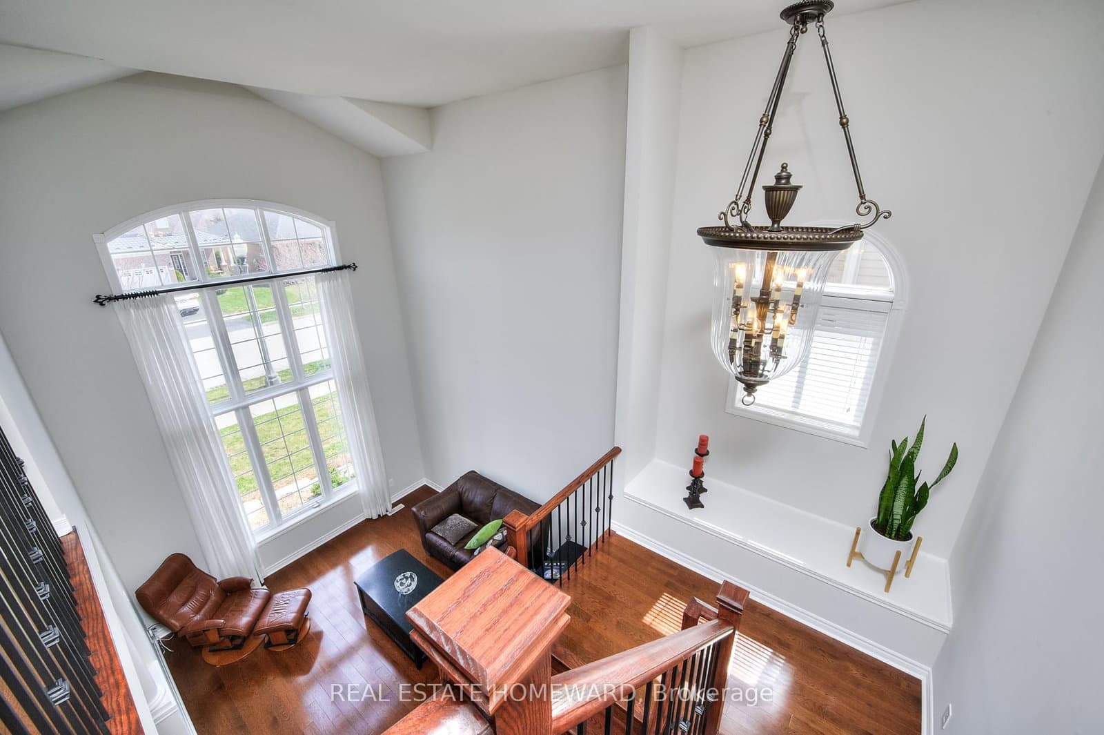225 Ridgemere Court thumbnail 14