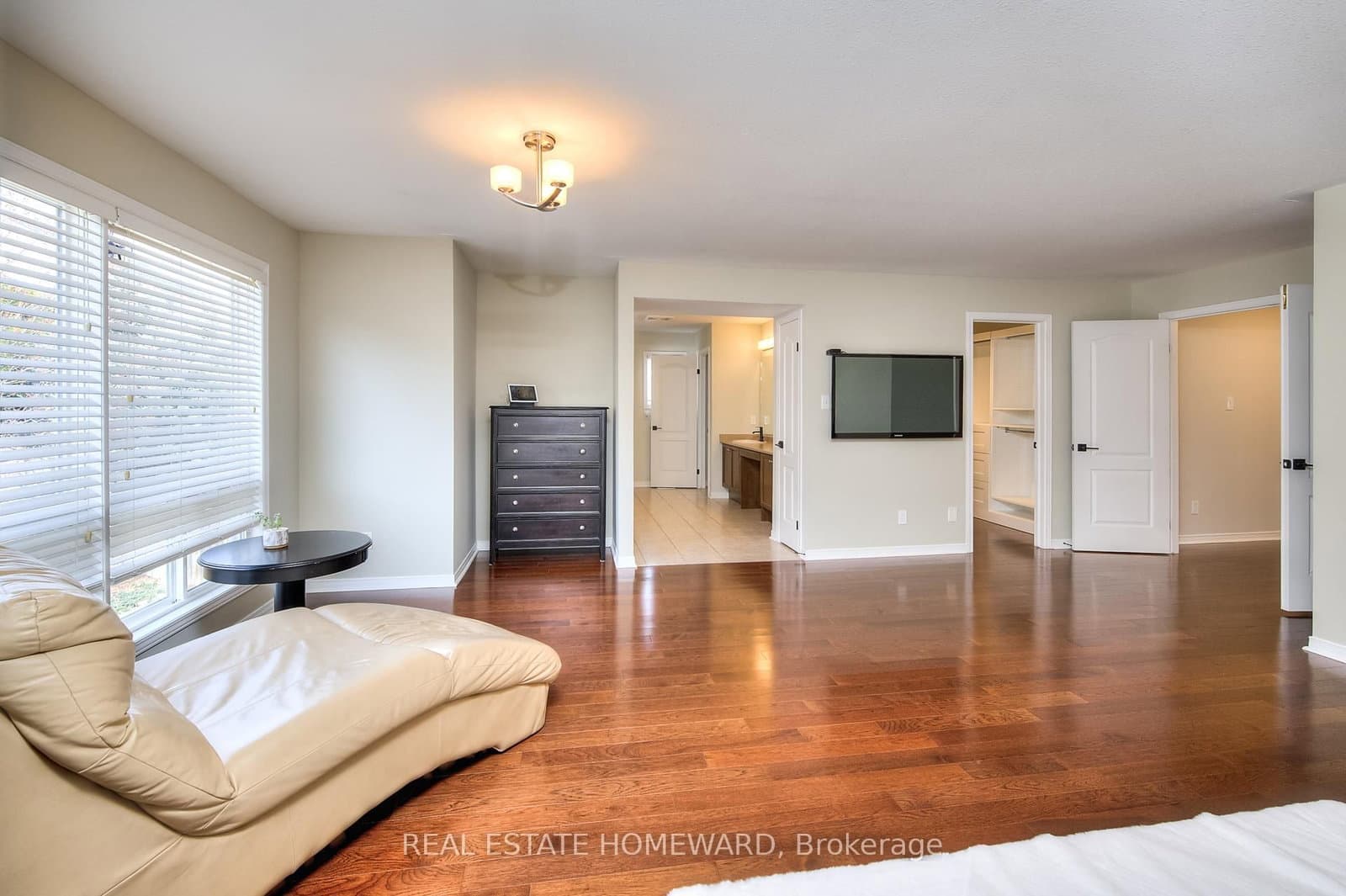 225 Ridgemere Court thumbnail 19