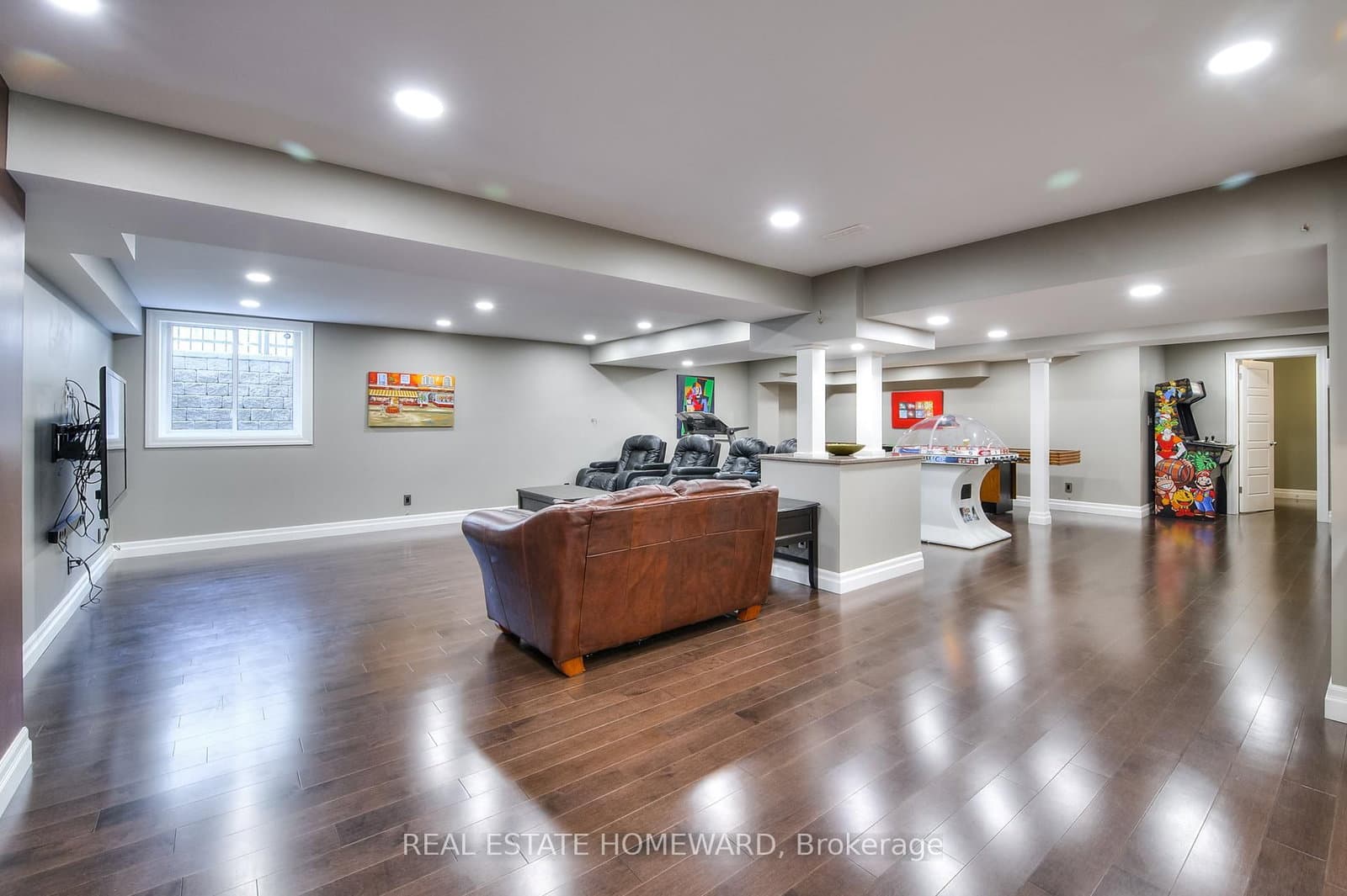 225 Ridgemere Court thumbnail 25