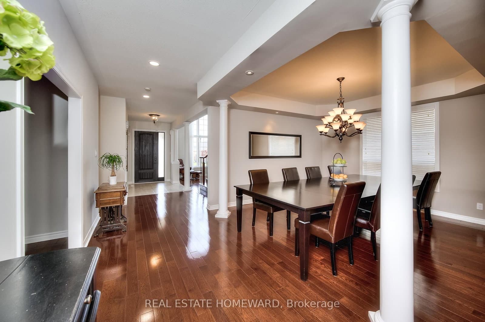 225 Ridgemere Court thumbnail 4