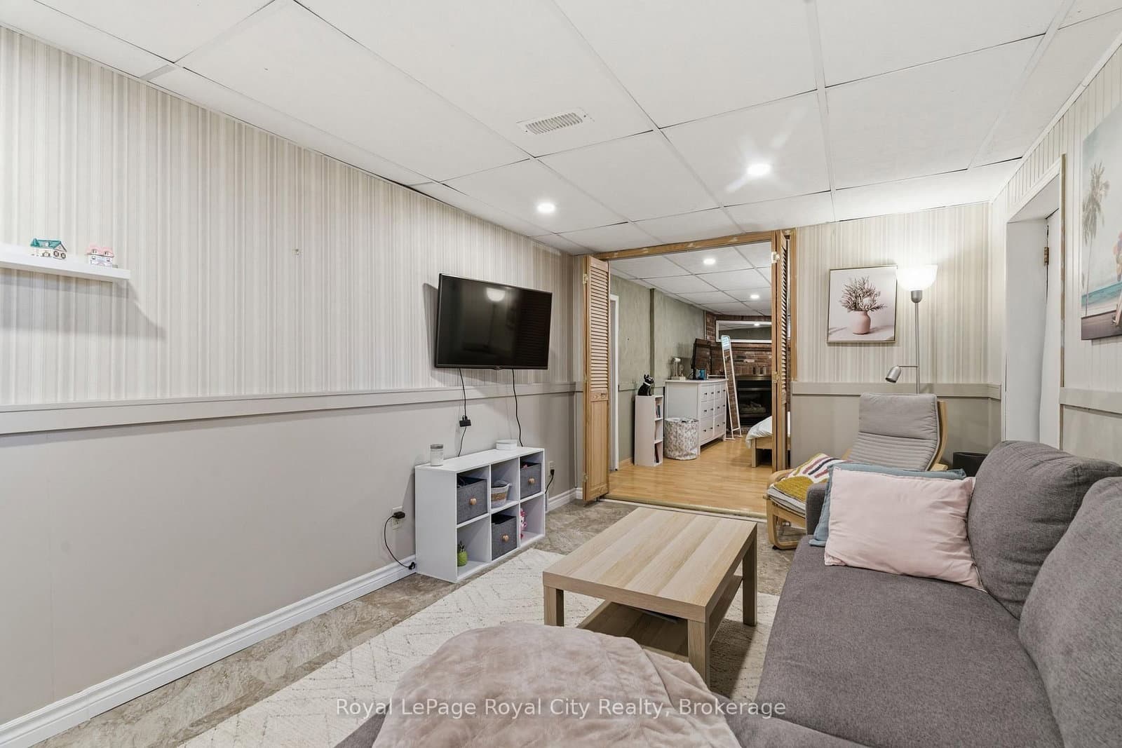 44 Ridgeway Avenue thumbnail 23