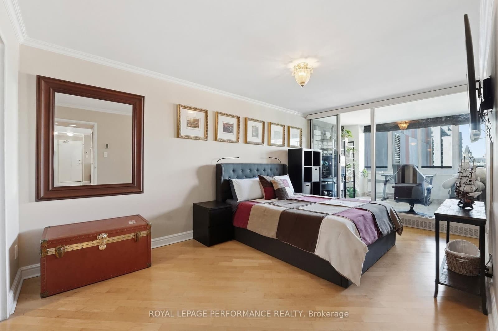 160 George Street, Unit 1601 thumbnail 25