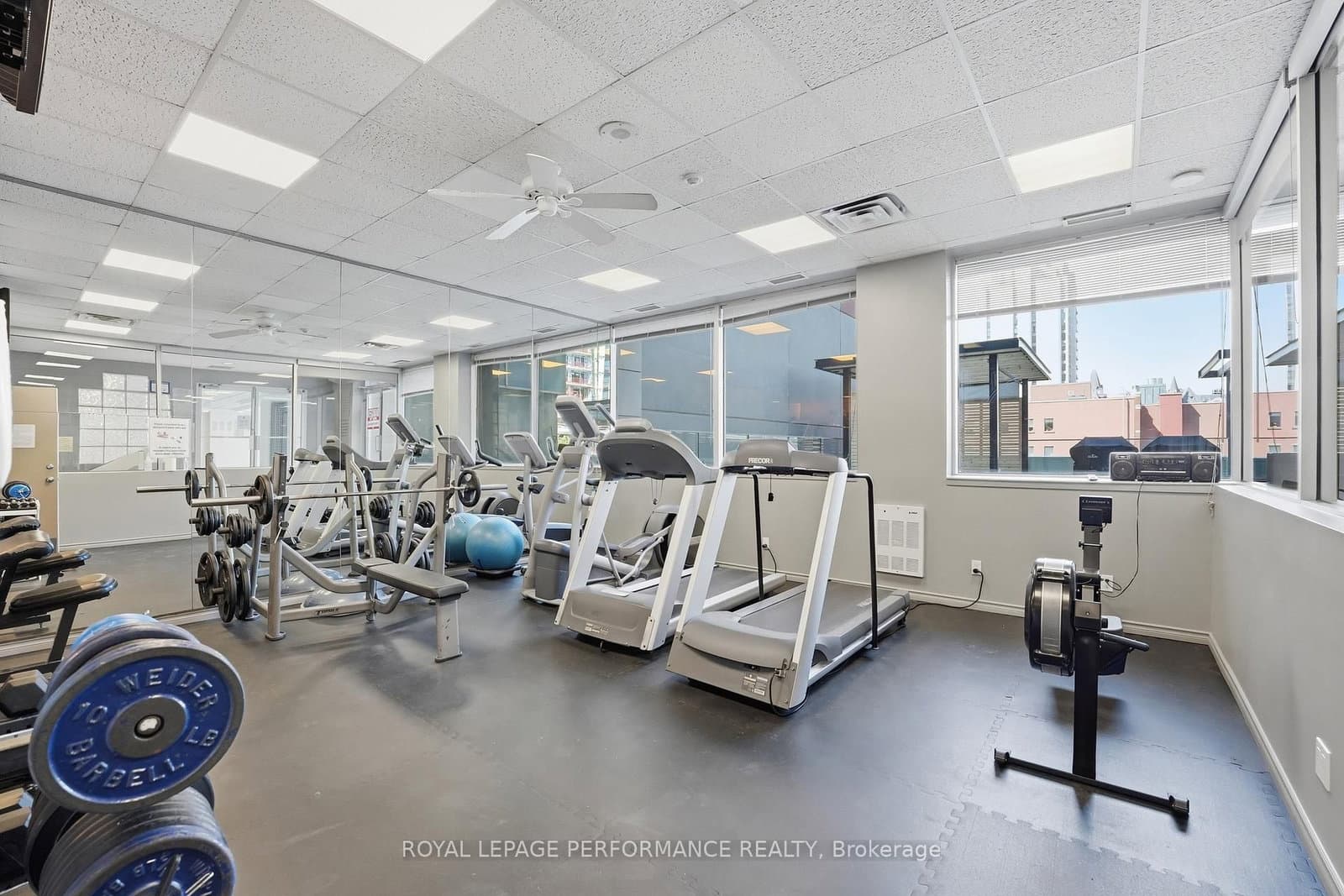 160 George Street, Unit 1601 thumbnail 38