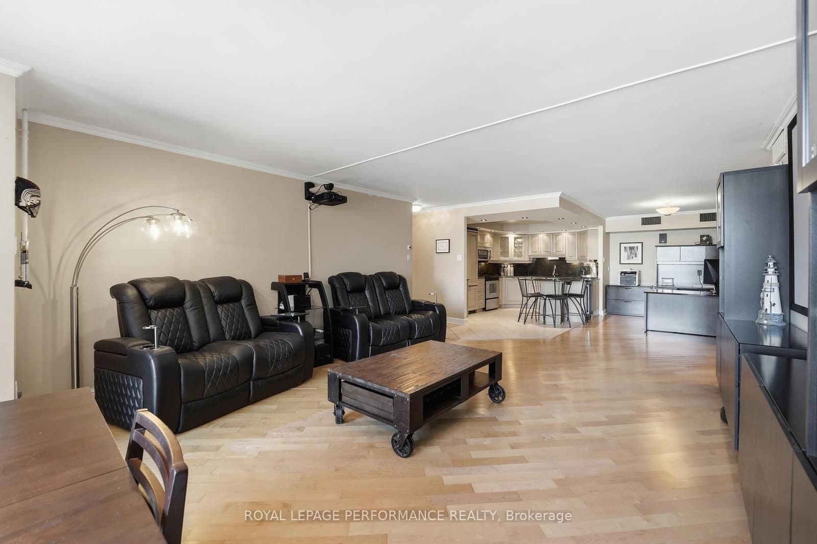 160 George Street, Unit 1601 thumbnail 8