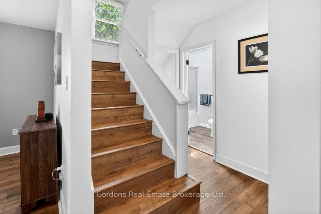 21 Wellington Crescent thumbnail 20