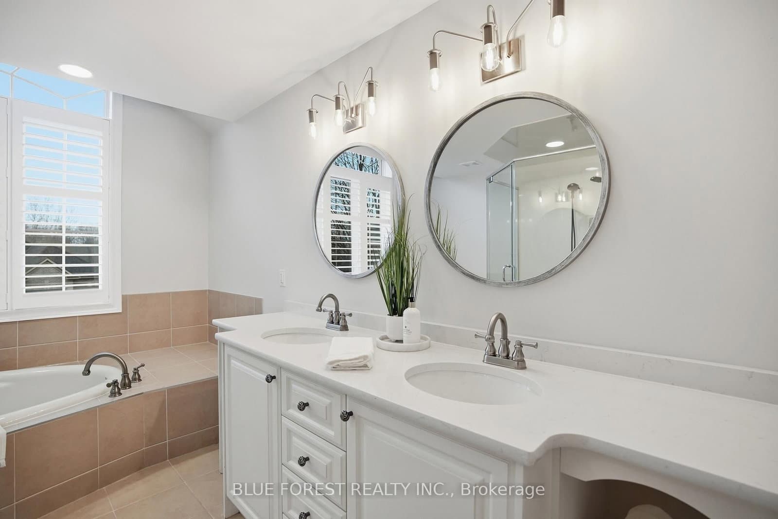 7222 Clayton Walk, Unit 5 thumbnail 22