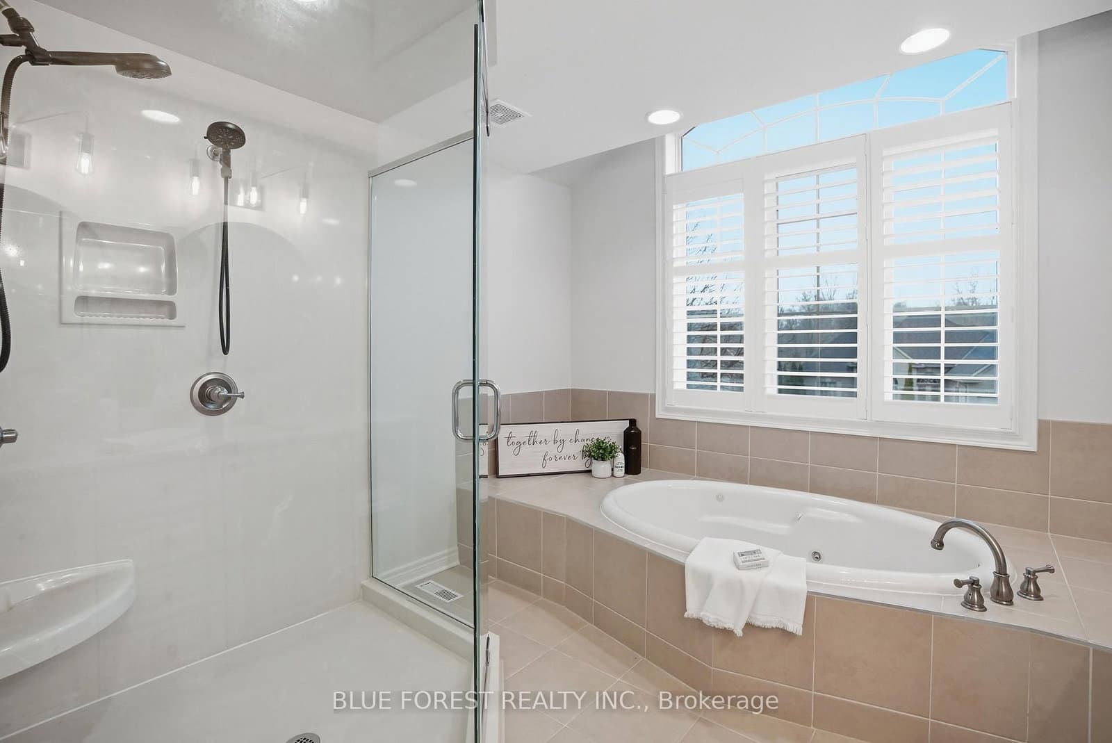 7222 Clayton Walk, Unit 5 thumbnail 23