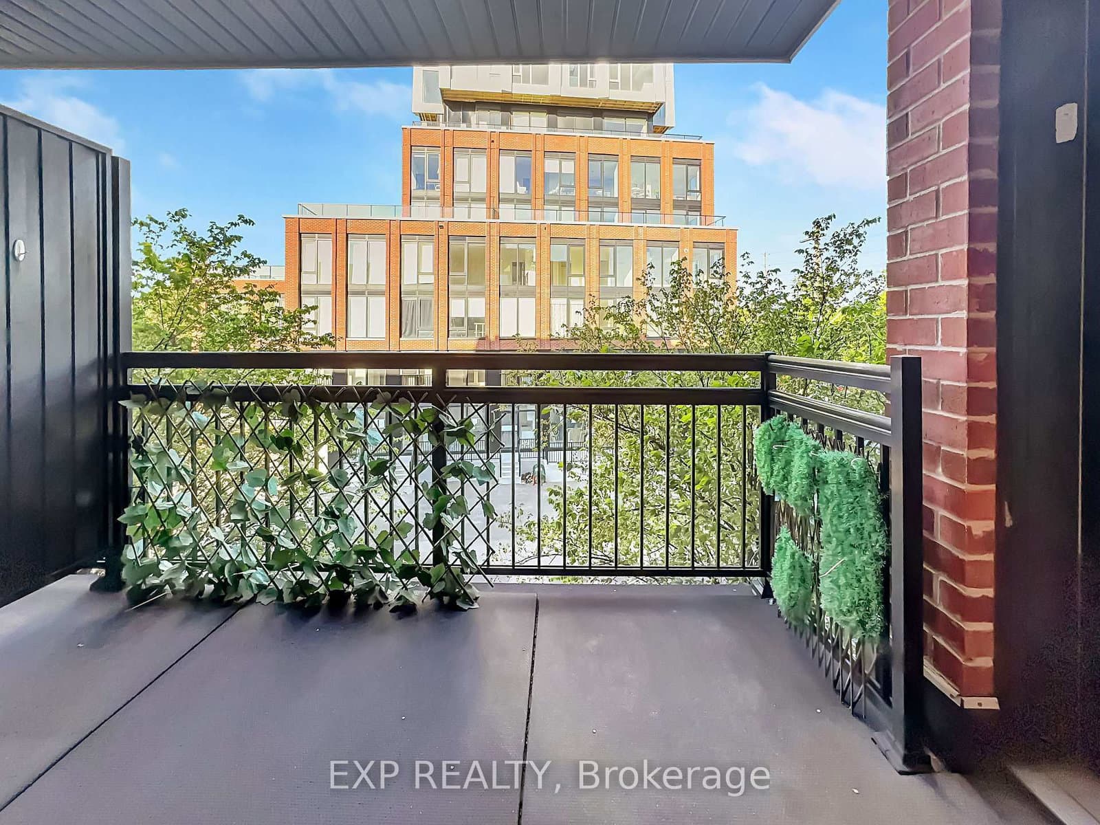 323 Winona Avenue, Unit 10 thumbnail 26