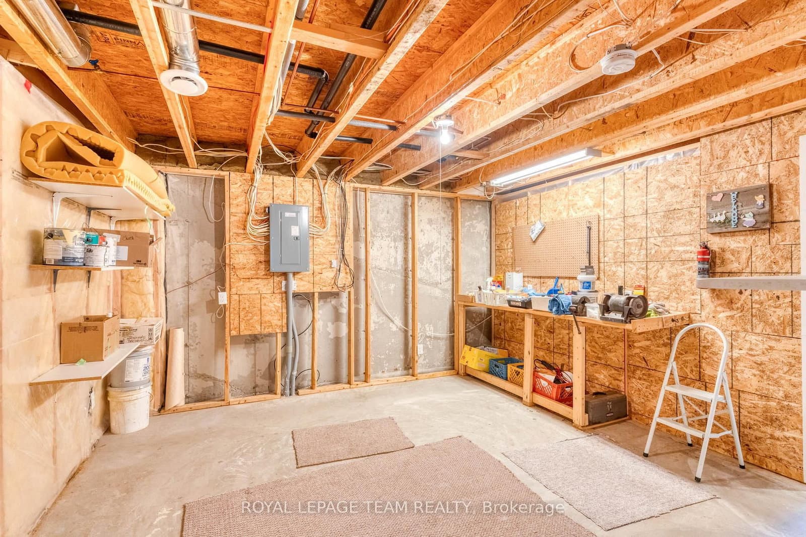 511 Kilburn Street thumbnail 23