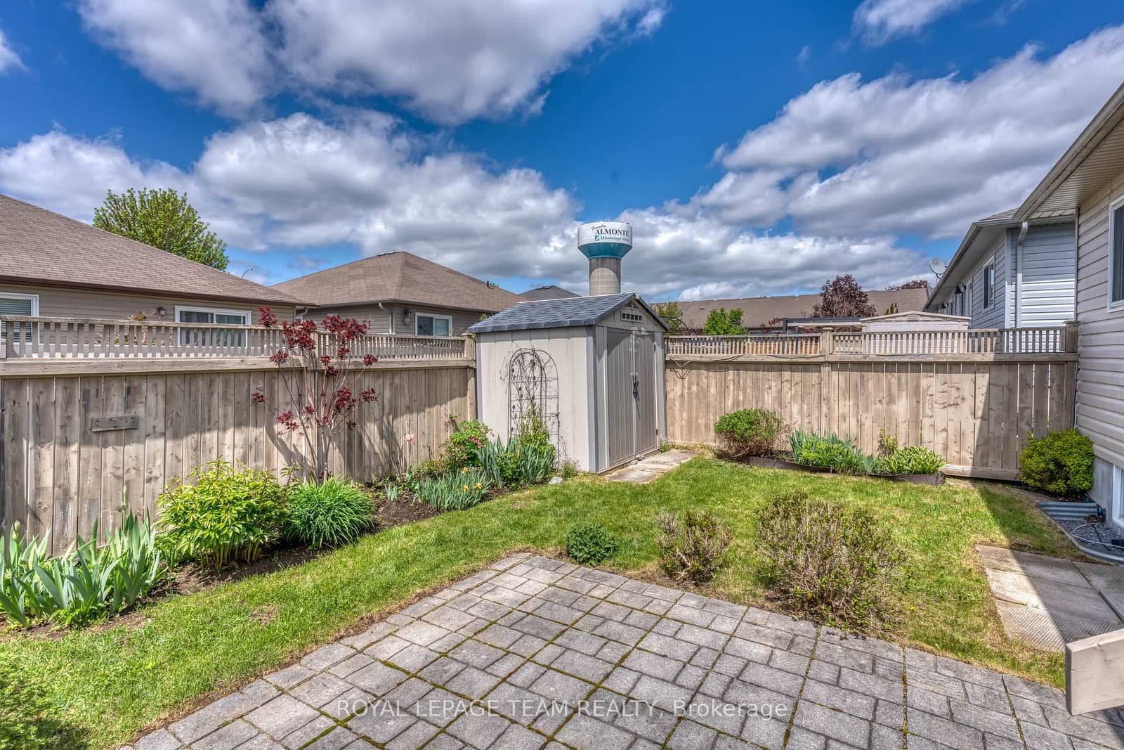 511 Kilburn Street thumbnail 26