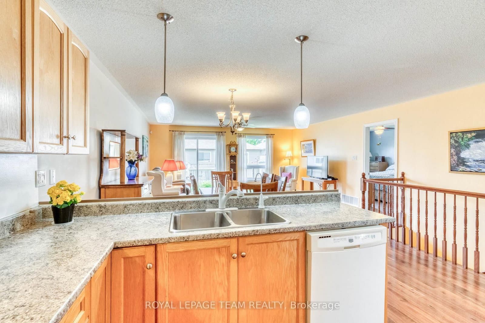 511 Kilburn Street thumbnail 9