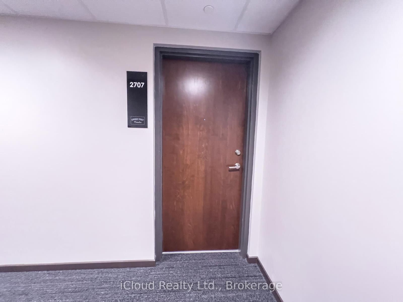 108 Garment Street, Unit PH 2707 thumbnail 4