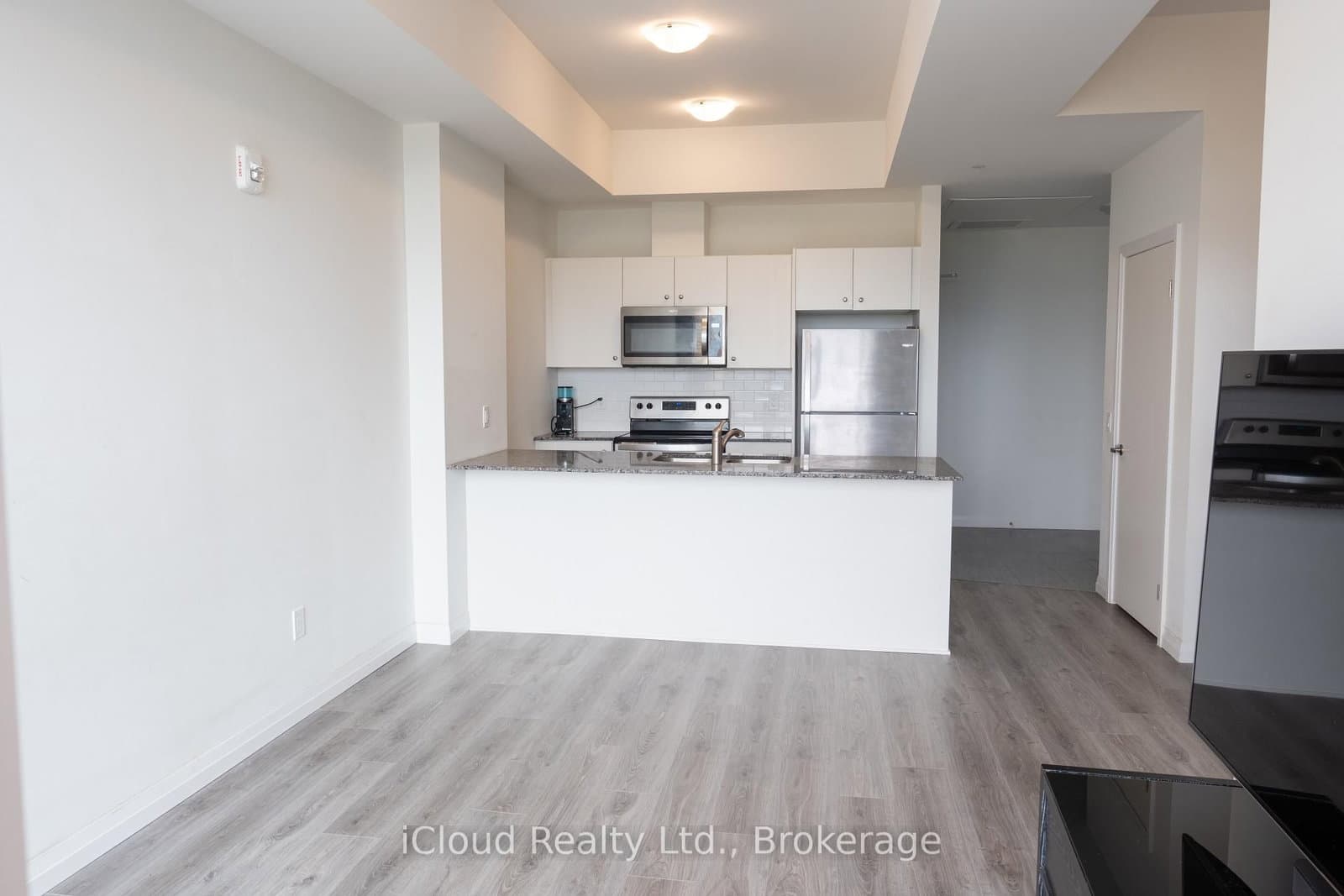 108 Garment Street, Unit PH 2707 thumbnail 8