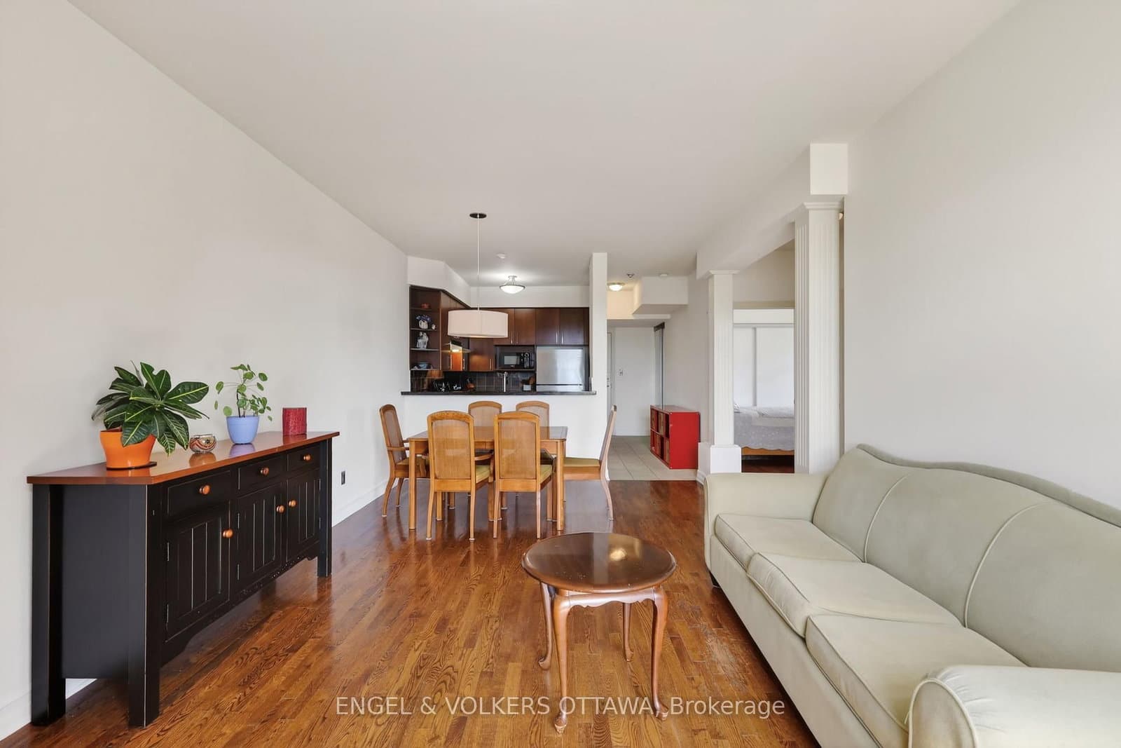 711 Churchill Avenue, Unit 401 thumbnail 16