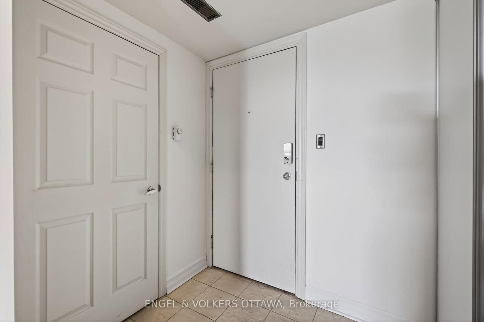 711 Churchill Avenue, Unit 401 thumbnail 4