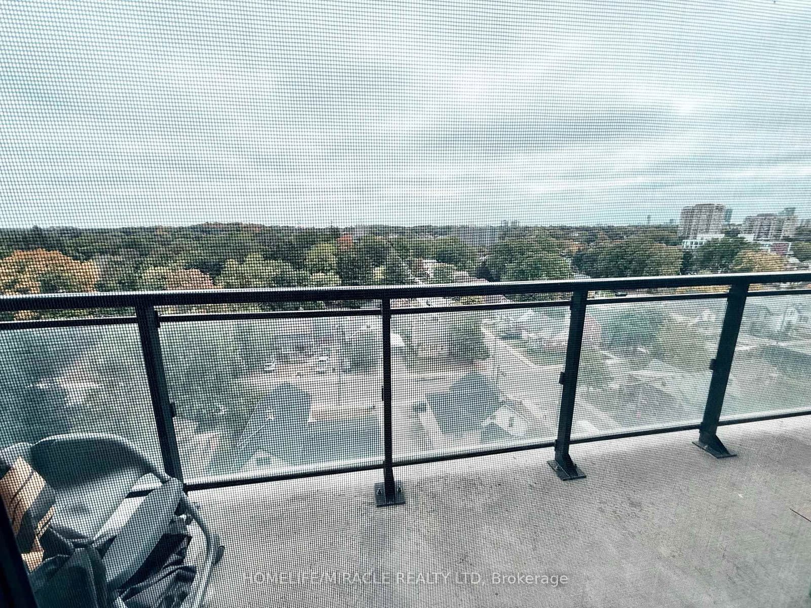 128 King Street N, Unit 911 thumbnail 6