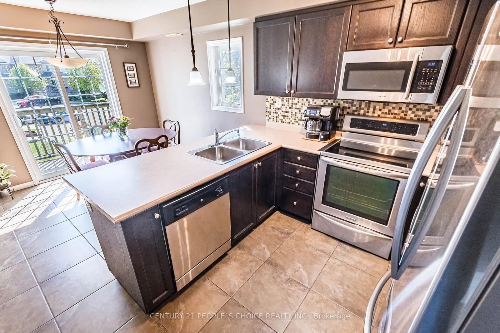 35 Mountford Drive, Unit 9 thumbnail 16