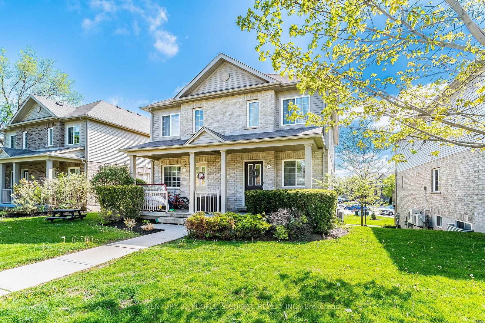 35 Mountford Drive, Unit 9 thumbnail 3