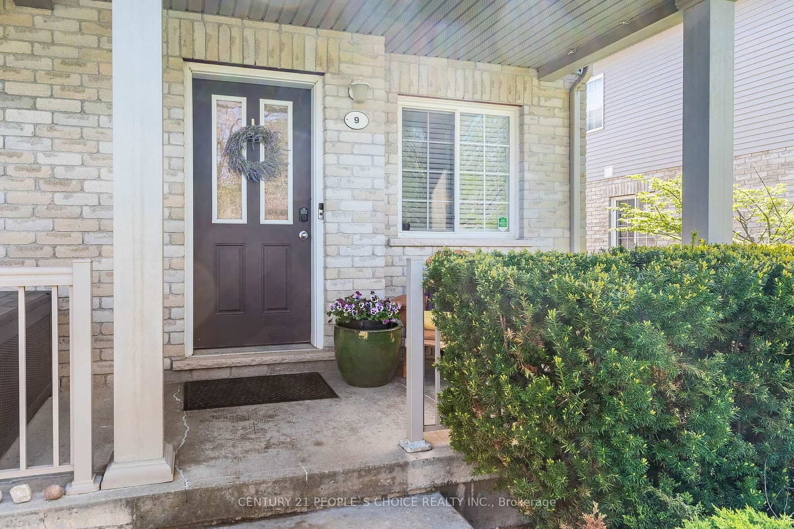 35 Mountford Drive, Unit 9 thumbnail 4