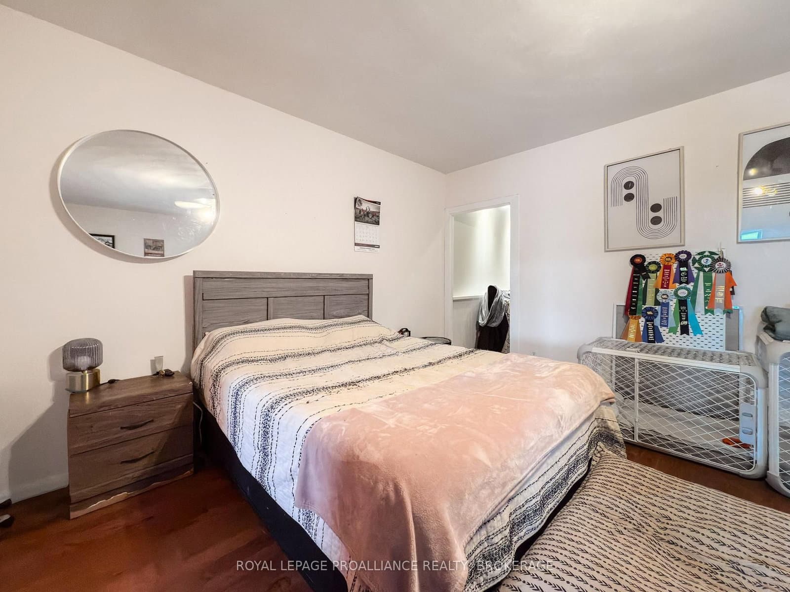 48 Dundas Street E thumbnail 13