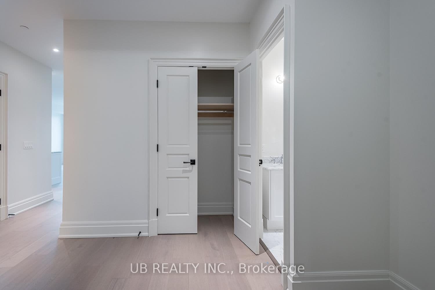 1451 WELLINGTON Street W, Unit 202 thumbnail 15